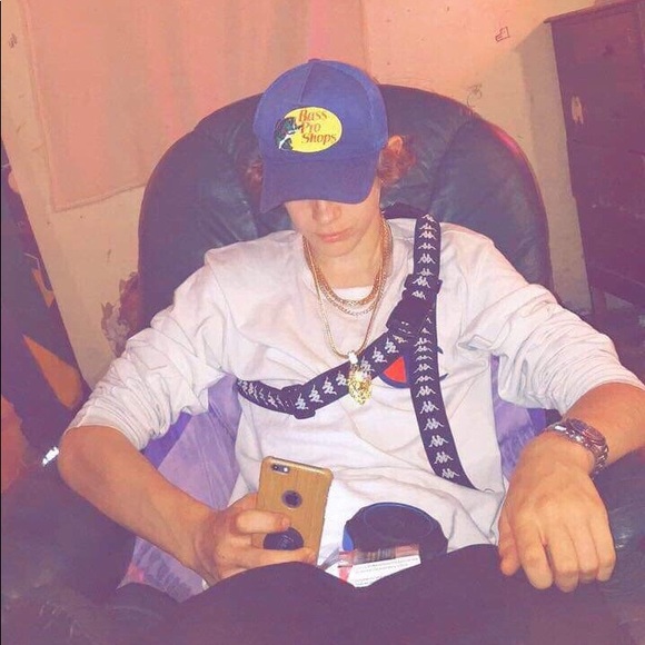 Meet your Posher, Dylan - Picture 1 of 1